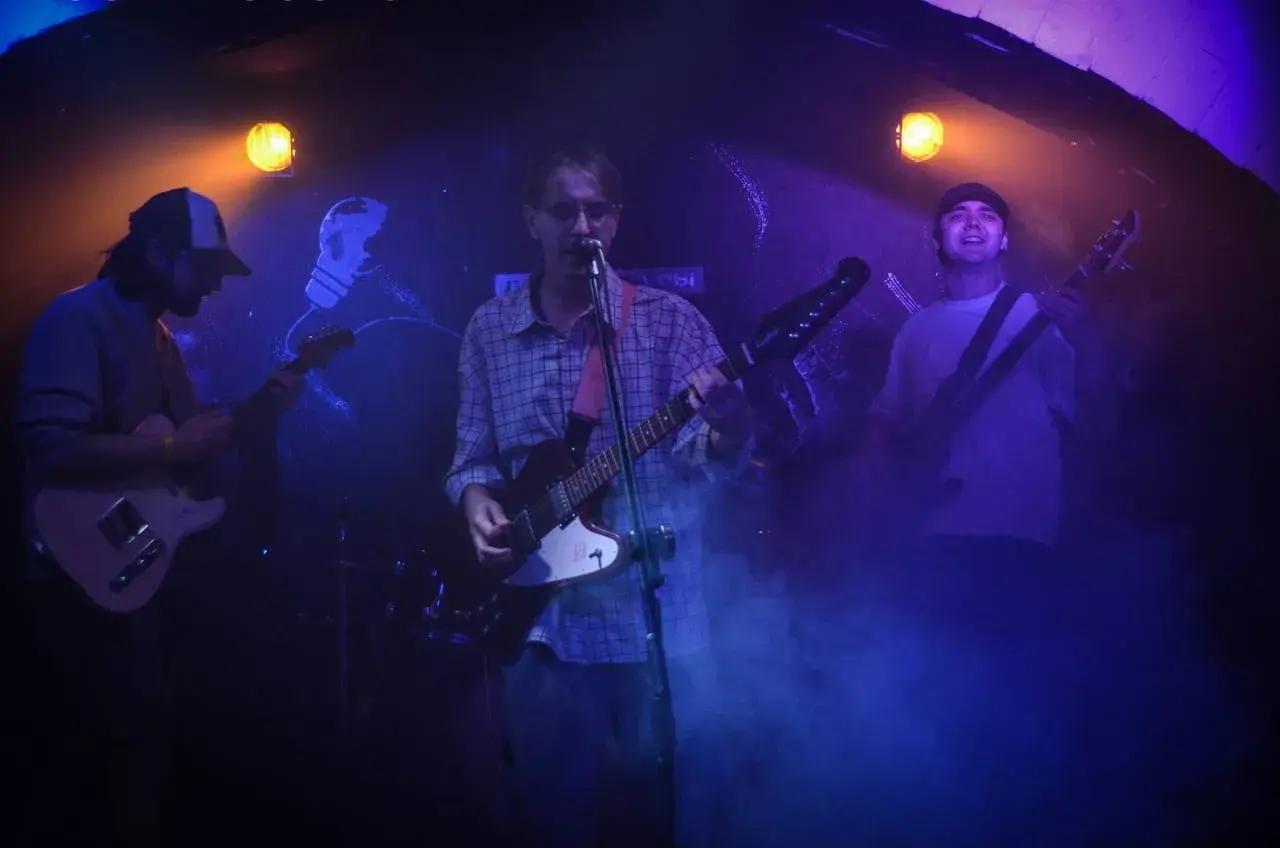 Билеты на открытие «Компромат» – рок-кон...