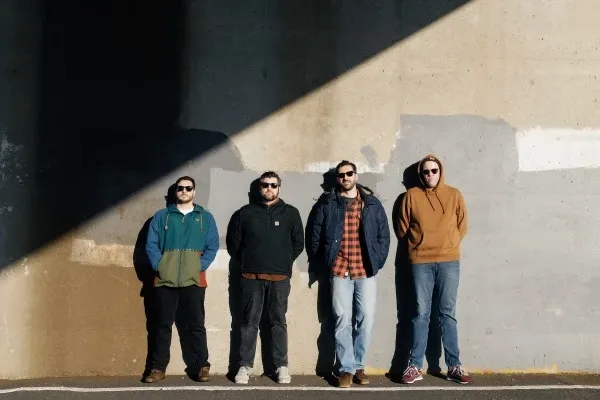 Буньюэль выкатили клип на "A Killing on the Beach". Это с их нового альбома Mansuetude. Гляньте видео ниже.

А как вам новый клип? Делитесь впечатлениями! Какие еще треки с нового альбома вам зашли?