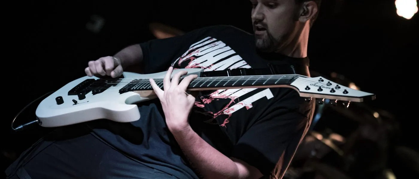 Демонстрация Deathcore, представленная Crank It Loud, захватила Hangar1819 под дьявольские рога
