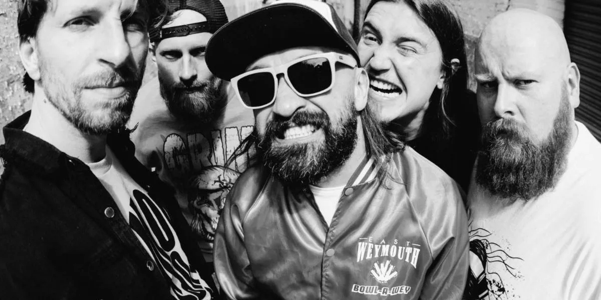 MASSIVE WAGONS разжигают страсти новым синглом «Sleep Forever»