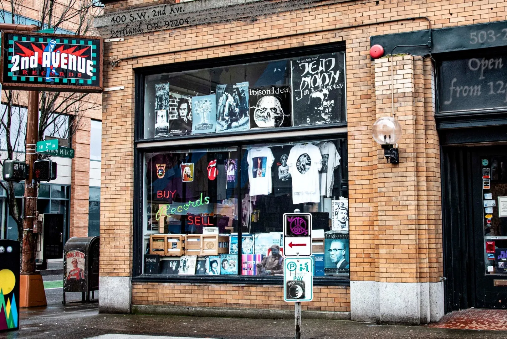 Португальский панк-магазин виниловых пластинок 2nd Avenue Records вынужден покинуть собственность спустя 42 года.