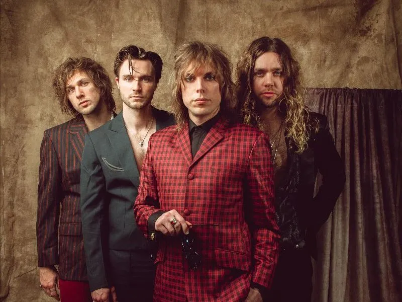 Все «Не могут перестать говорить» о The Struts