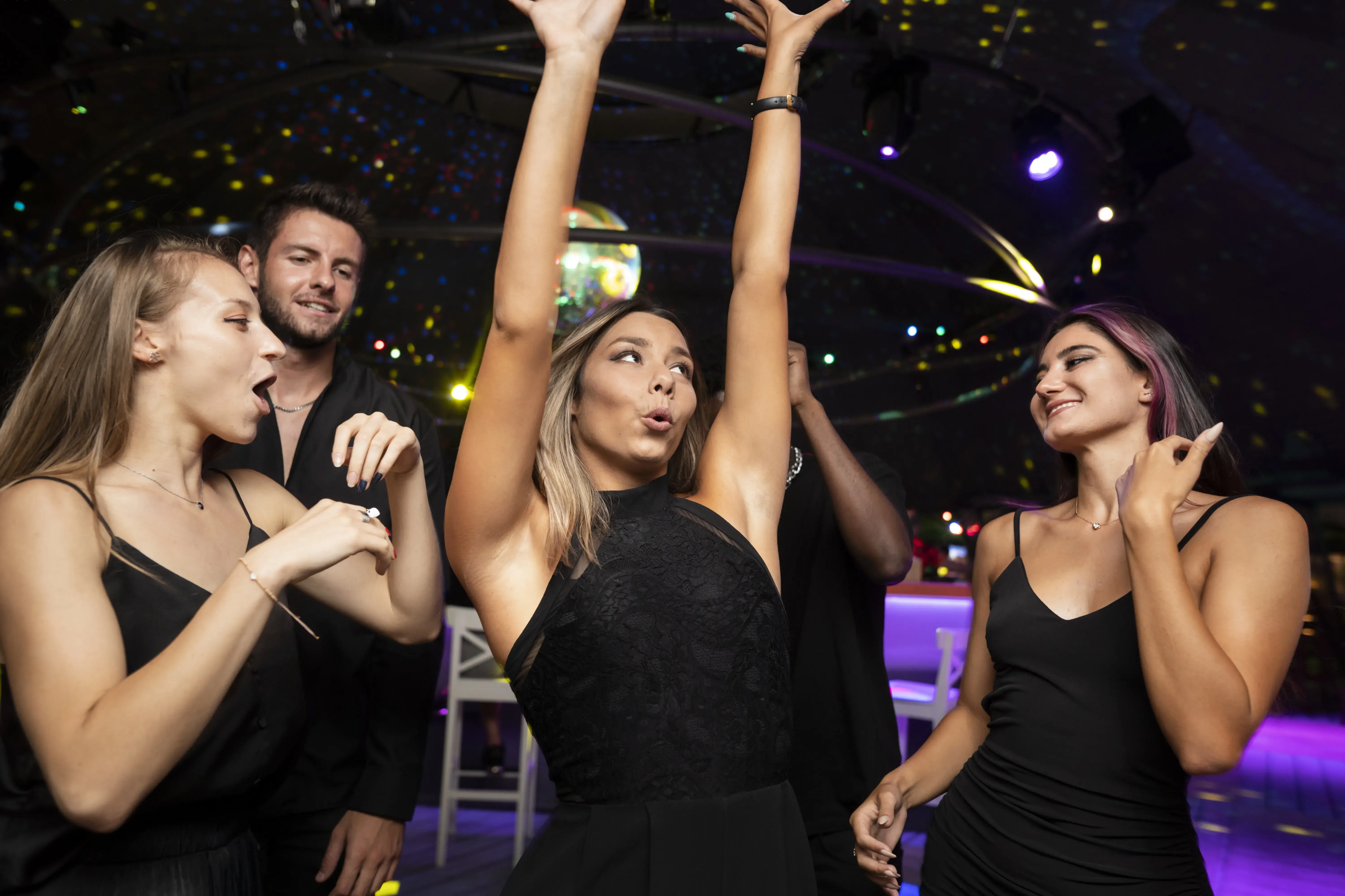 Билеты на Agassi Birthday — электроника в Ростове-на-Дону