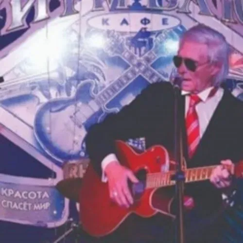 Виктор Плотнов: рок-н-ролл и блюз с The Boneshakers